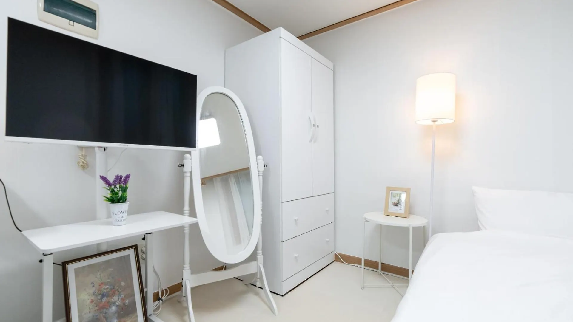 Apartment Hongdae Station 10-Minute Walk Yeonnam Stay Seoul